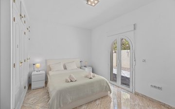 Property slide 16