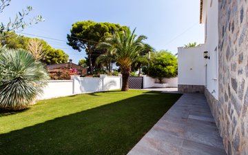 Property slide 9