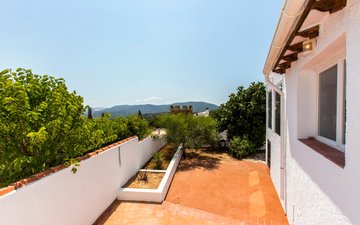 Property slide 39