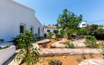 Property slide 30