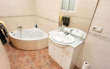 Property slide 48