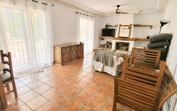 Property slide 35