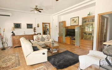 Property slide 14