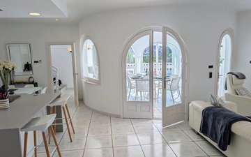 Property slide 20