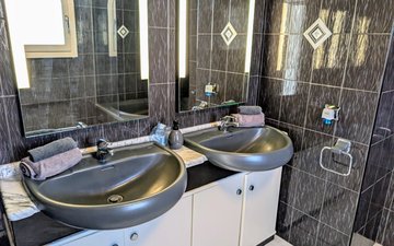 Property slide 34