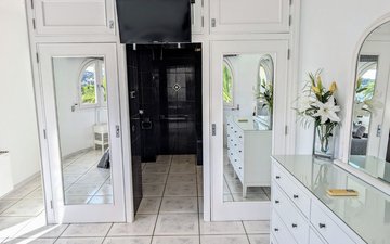 Property slide 32