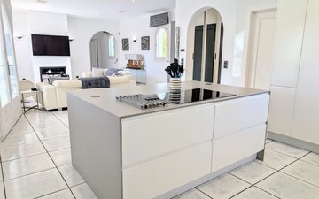 Property slide 6