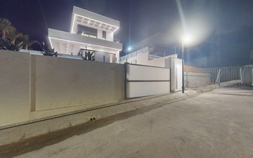 Property slide 14
