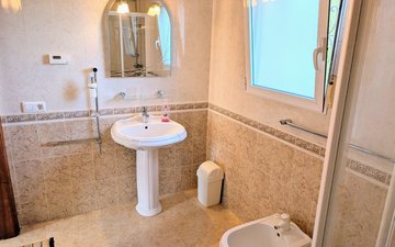 Property slide 50