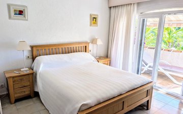Property slide 22