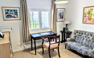 Property slide 39