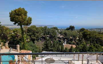 Property slide 42