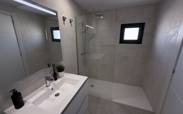 Property slide 25