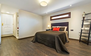 Property slide 24