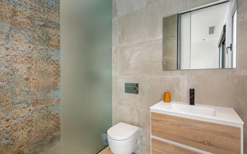 Property slide 16