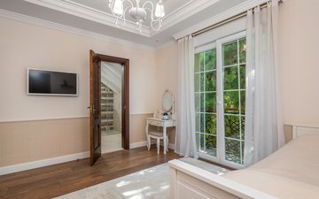 Property slide 39