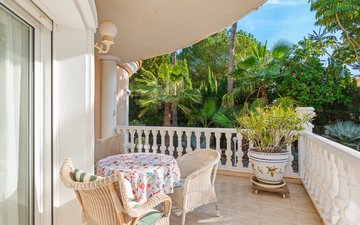 Property slide 24