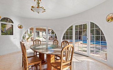 Property slide 50