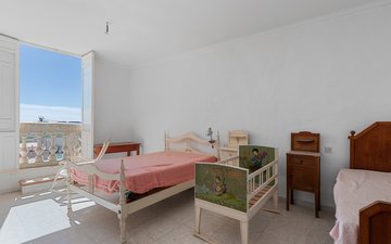 Property slide 36