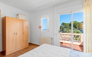 Property slide 22