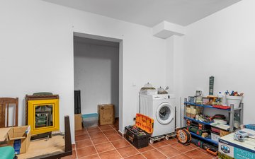 Property slide 31