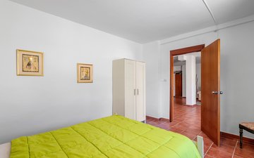 Property slide 25