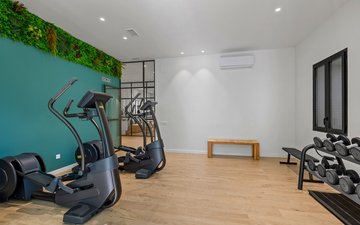 Property slide 46
