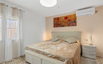 Property slide 21