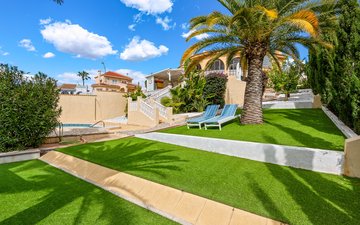 Property slide 44