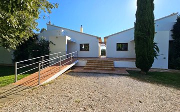 Property slide 32