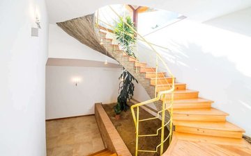 Property slide 16