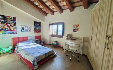 Property slide 21