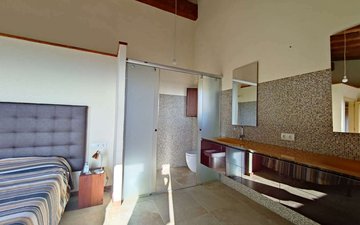 Property slide 25