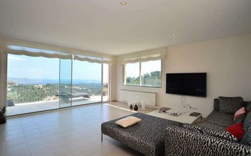 Property slide 12