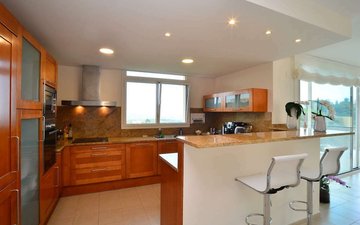 Property slide 16