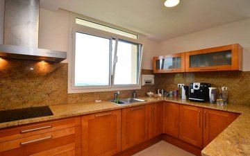 Property slide 17