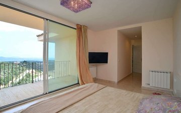 Property slide 31