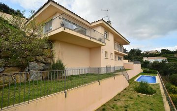 Property slide 41