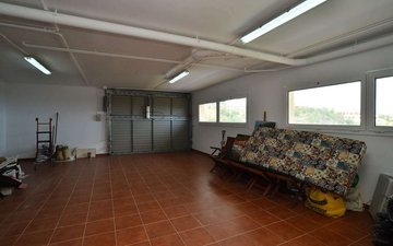 Property slide 46