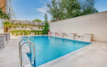 Property slide 20