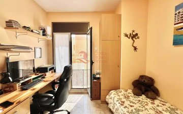 Property slide 12
