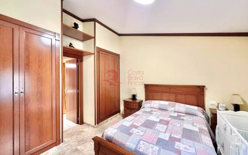 Property slide 31
