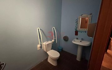 Property slide 43