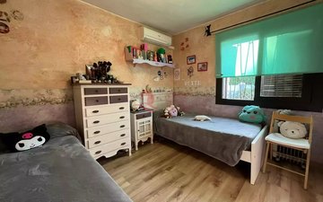 Property slide 28