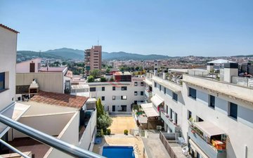 Property slide 10