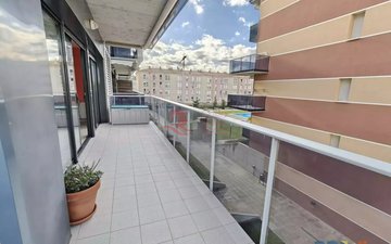 Property slide 19