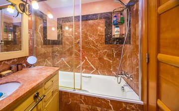 Property slide 24