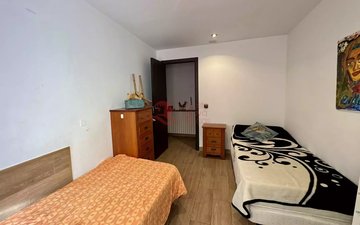 Property slide 25