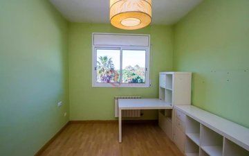 Property slide 25