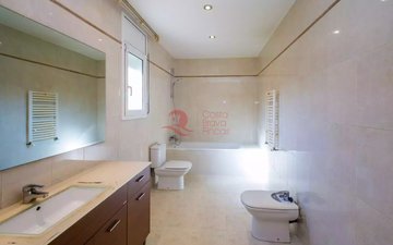 Property slide 30